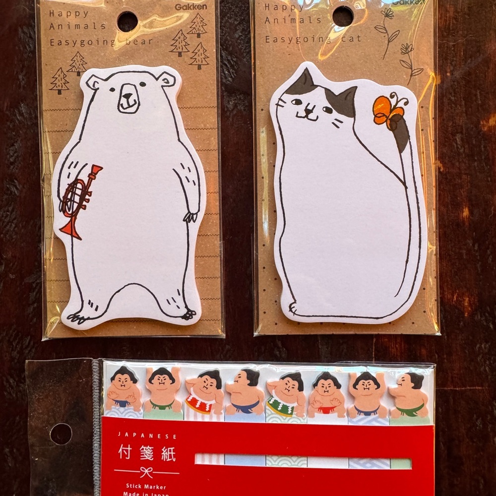easygoing cat and bear sticky notes and samurai page marker tabs
